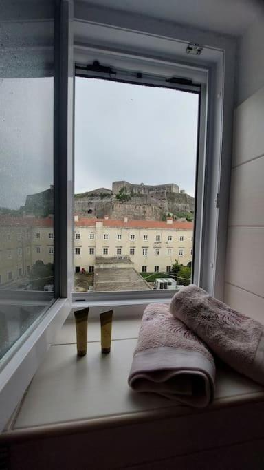 Old Port View Apartment, Διαμέρισμα Στο Κέντρο 2 Υπνοδωματίων Corfu  Exterior photo