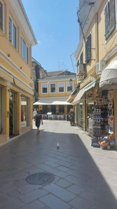 Old Port View Apartment, Διαμέρισμα Στο Κέντρο 2 Υπνοδωματίων Corfu  Exterior photo